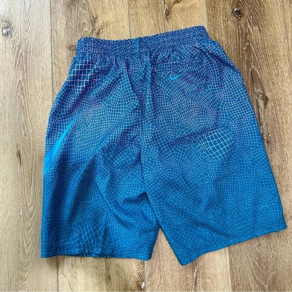 Nike Boy's Blue Swim Grid Swoosh Breaker 7" Volley Swim Shorts Size XL NWT - Picture 8 of 8